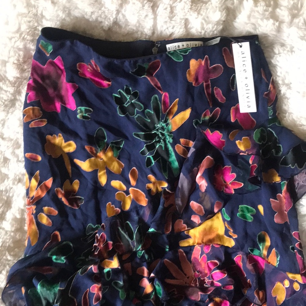 NWT Alice + olivia floral high low skirt